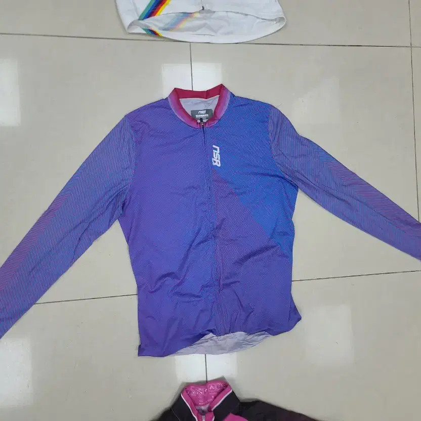 Cycling Suit, Rechargeable Light, Cat Eye Speedometer, Bag Official