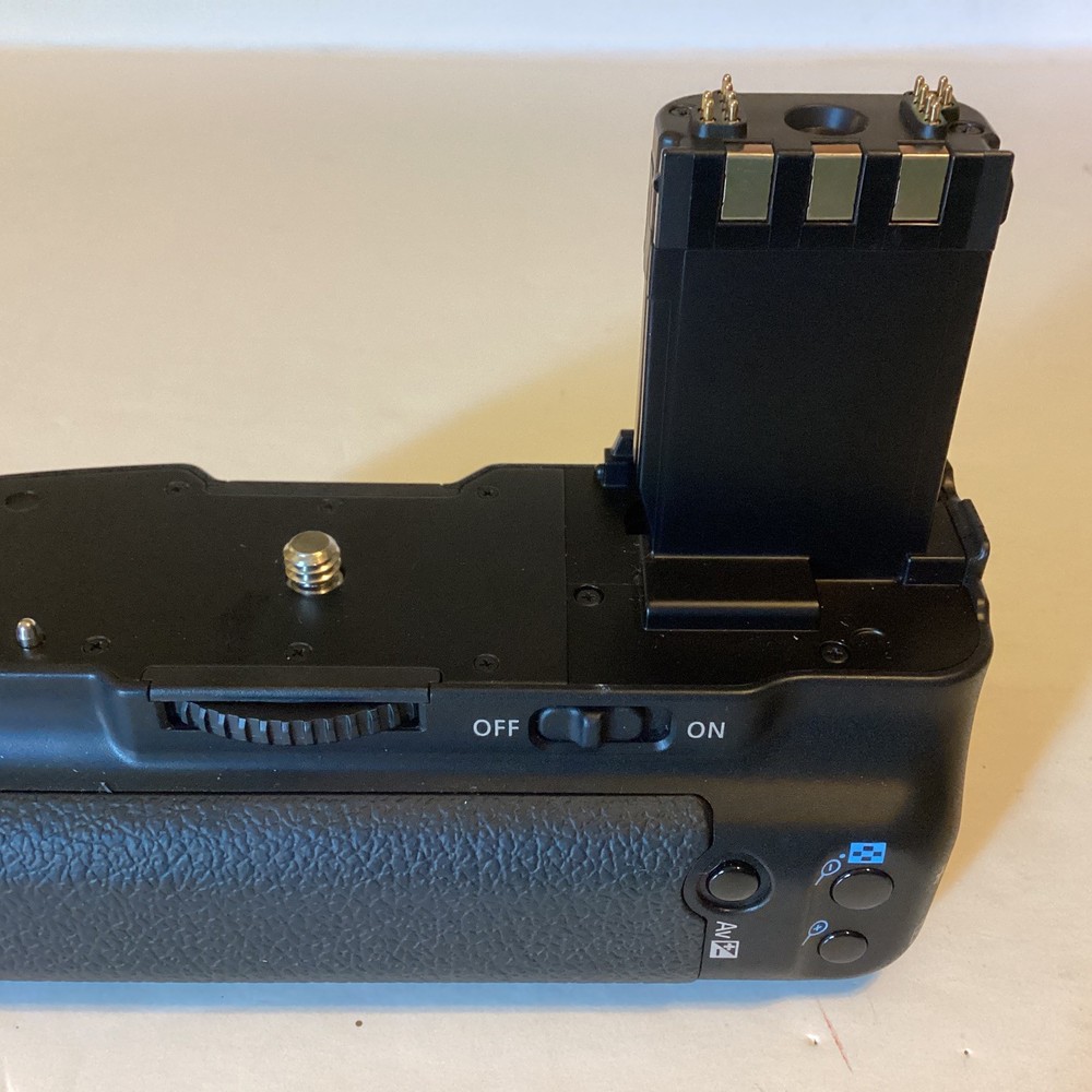 Canon BG-E3 EOS Accessories Battery Grip & 2 Magazines BGM-E3L & BGM E3A