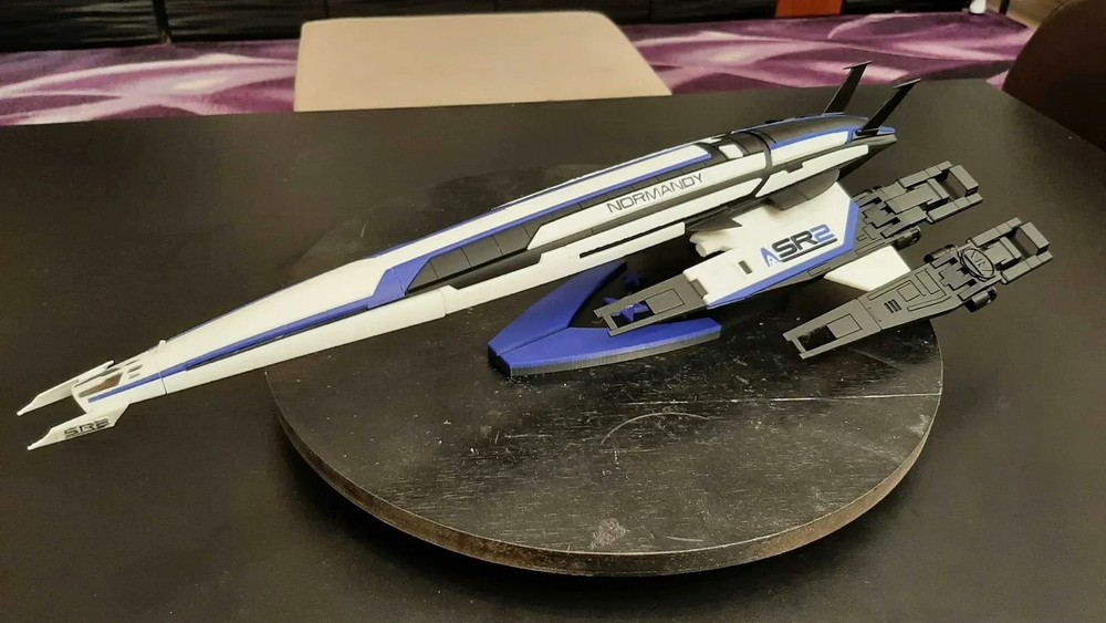 MASS EFFECT SSV Normandy SR2 Spaceship Painted Model 3D Print
