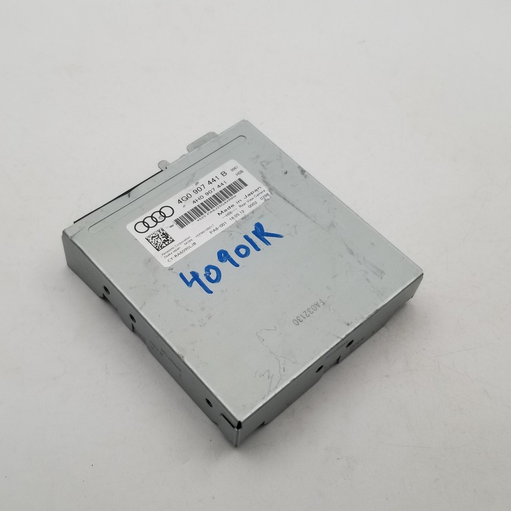 2012 - 2015 AUDI A6 QUATTRO REAR VIEW Reverse Camera Control Module