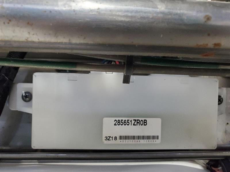 2014 Infiniti QX80 OEM 284371LA0C Front Radar Cruise Module