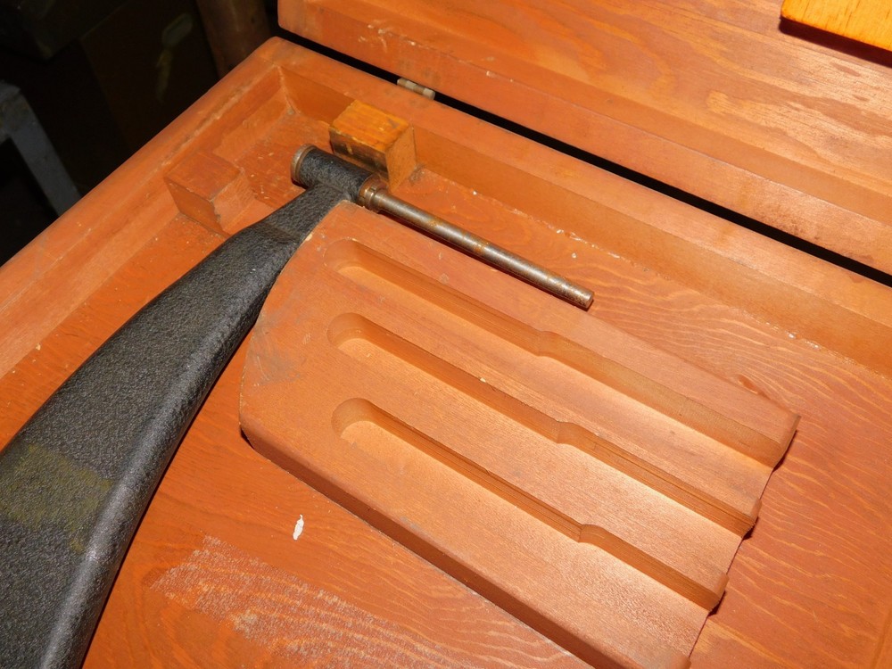 Starrett No. 724 30"-36" Interchangeable Anvil Micrometer Set