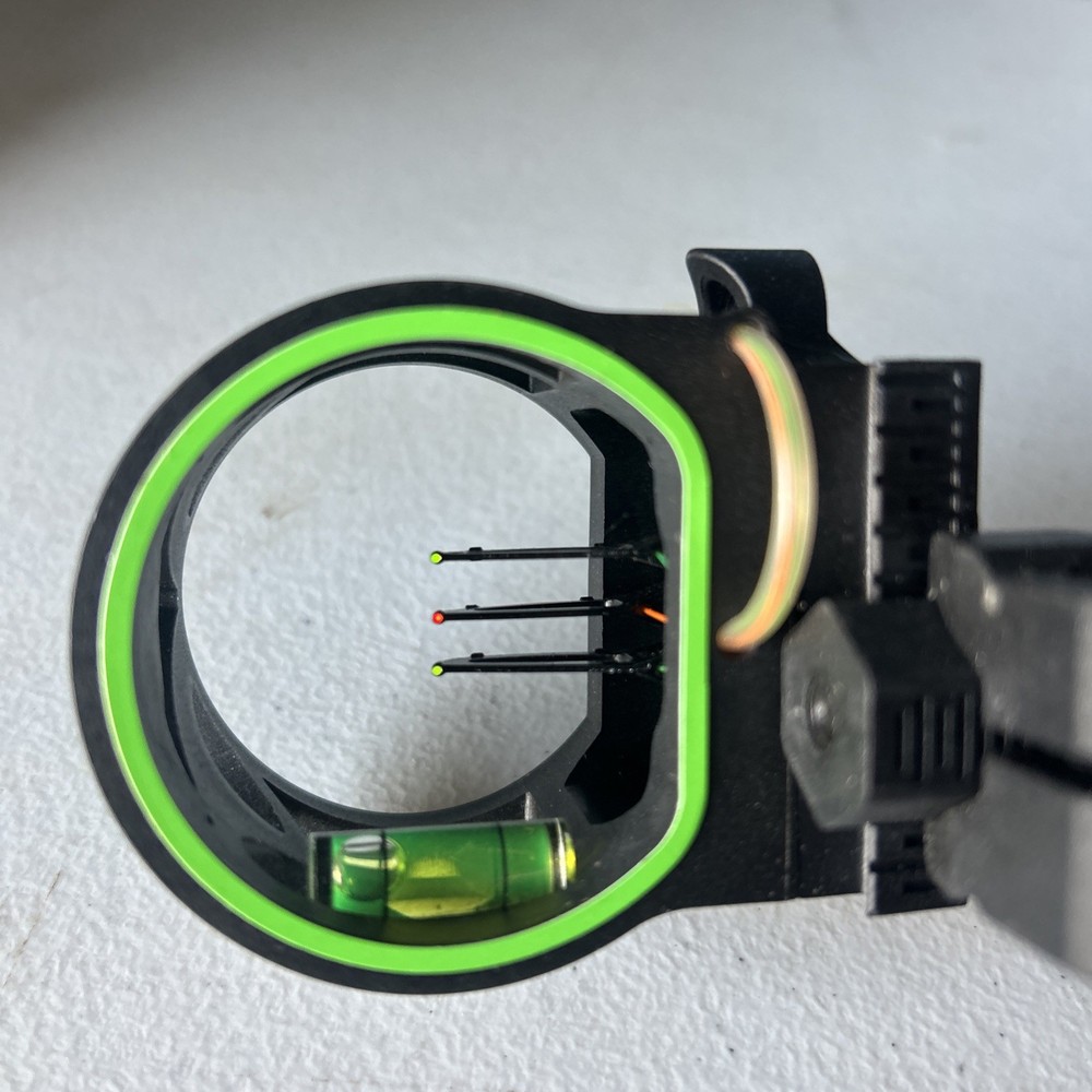 Trophy Ridge 3 Pin Bow Sight With Level – Black