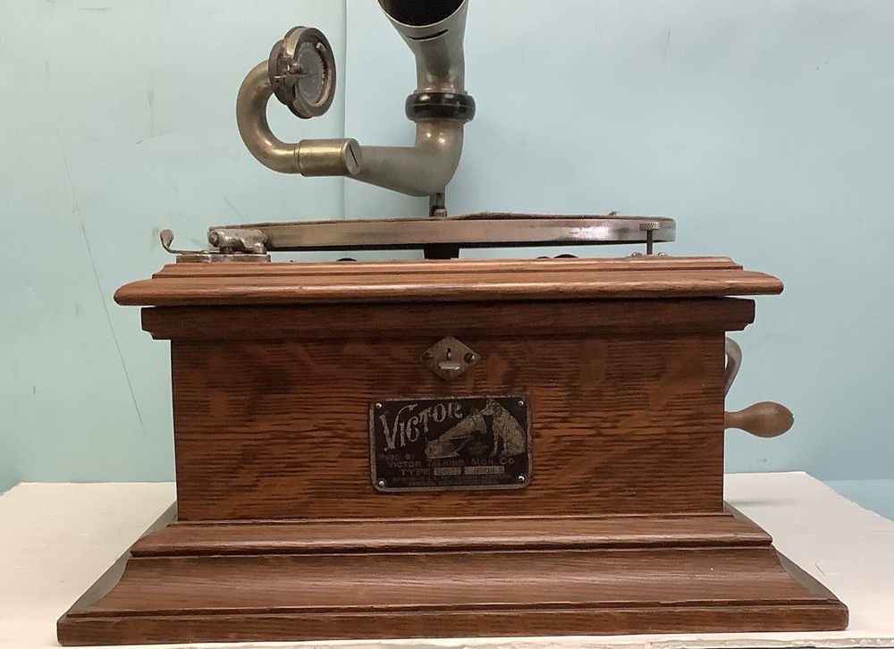 Victor Talking Machine Record Player Type VTC II 6709A