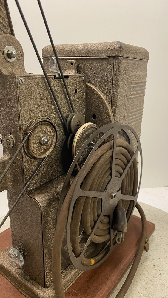 Antique 8mm Keystone Eighty Projector Tested W/Carrying Case