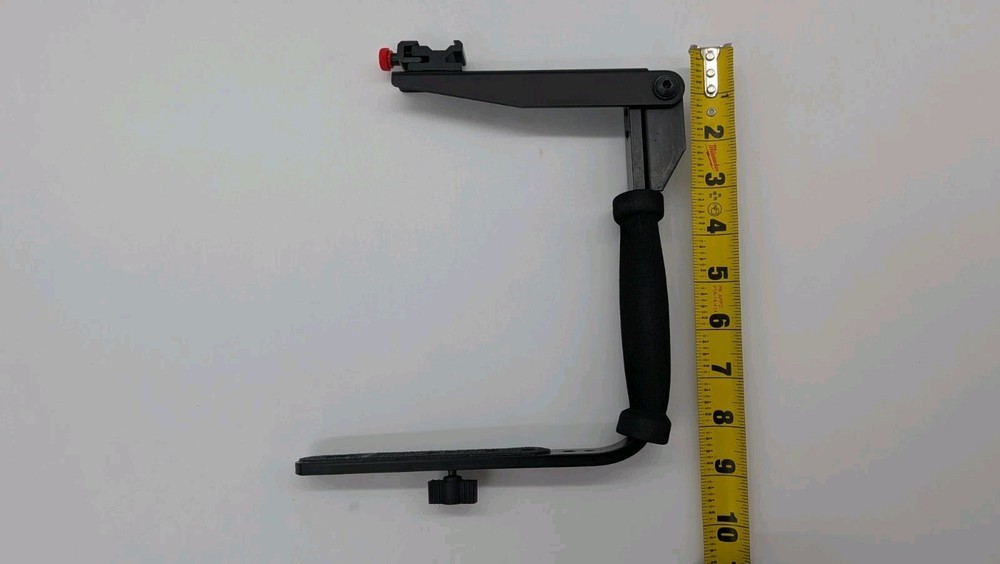 Quick Flip 350 (310-635) Flash Bracket for medium Format Cameras