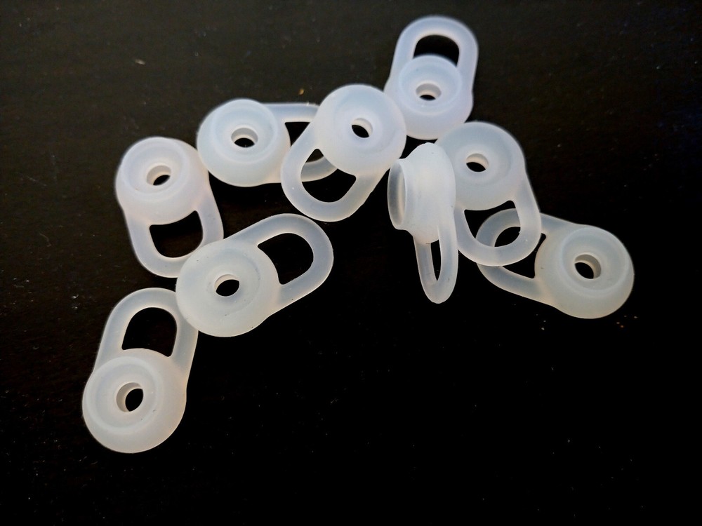 NOKIA BLUETOOTH Replacement Ear Hooks, Ear Plugs, ETC- Attn : CellPhone Stores.