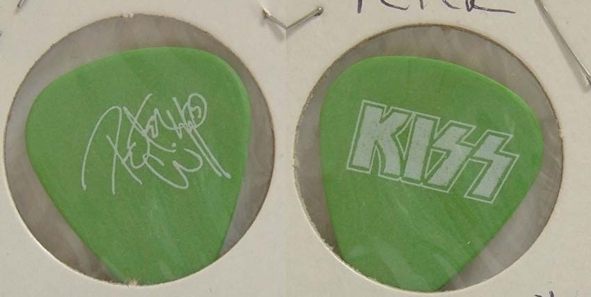 KISS / PETER CRISS - VINTAGE ORIGNAL FAREWELL 2000 CONCERT TOUR GUITAR PICK