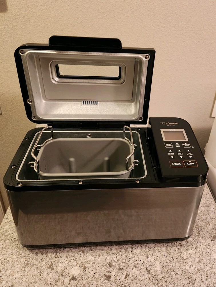 Zojirushi BB-PDC20 Automatic Bread Maker – Black, 2 lb