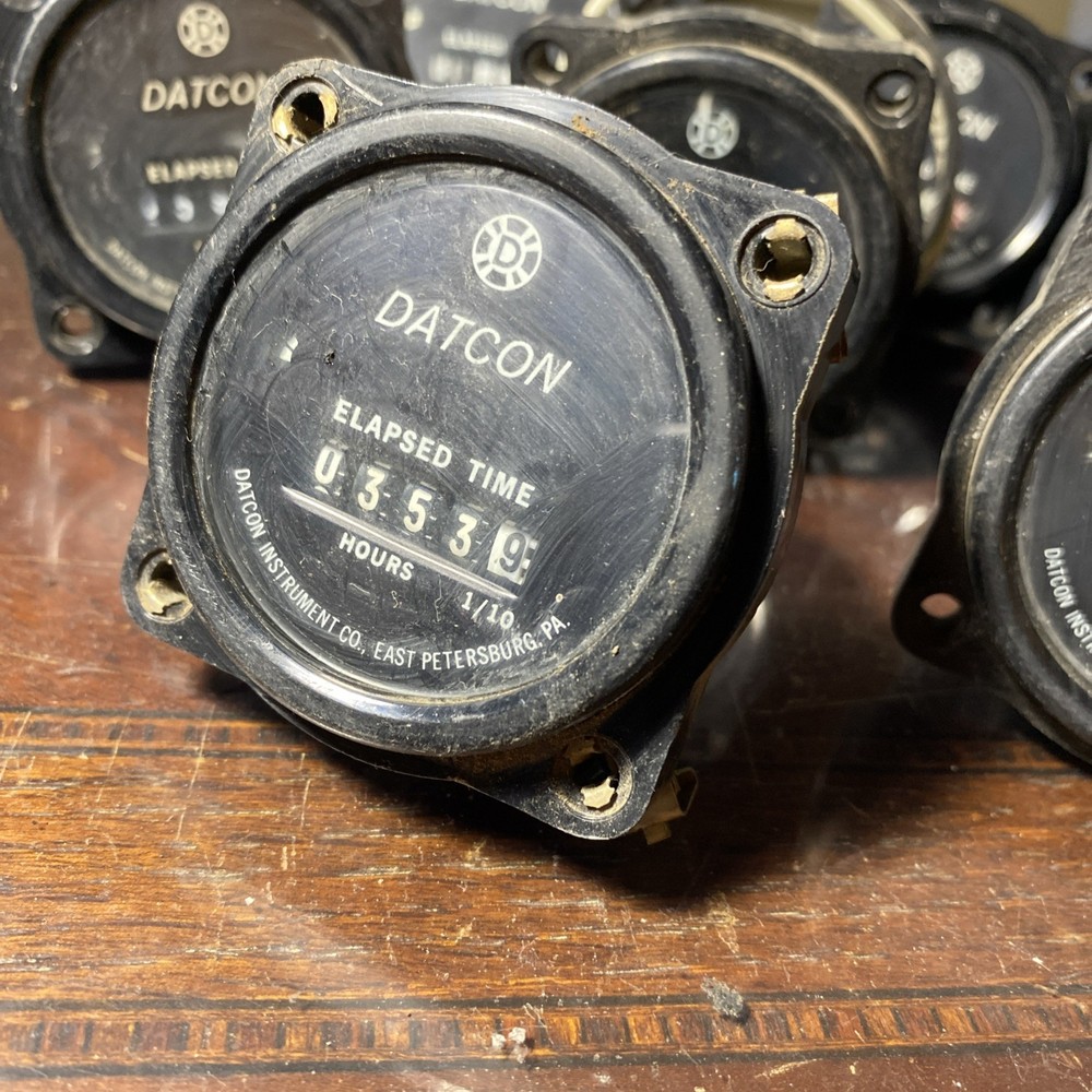 Qty.8 773E Datcon Elapsed Time Hours Indicator (Volts: 4/40) (AP10)