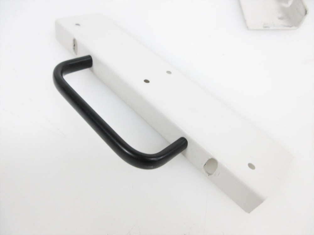 SPIRENT NETCOM SMARTBITS 6000 6000B RACK MOUNT EARS SET 300-4030-021