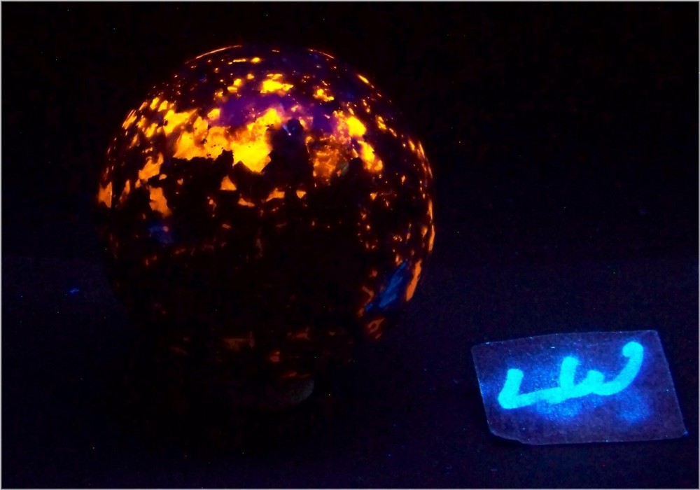 Fluorescent Yooperlite 60mm Sphere for UV Collection 6211