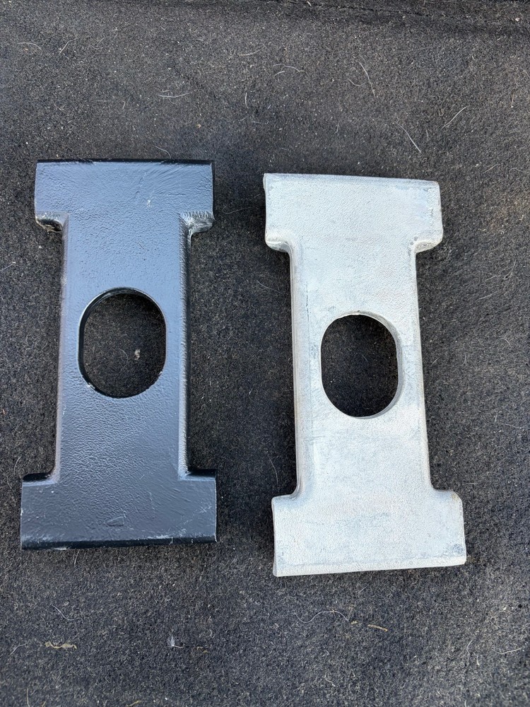 Peterbilt Air Leaf/Air Trac Spring Saddles