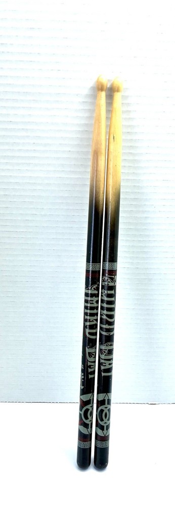 Drumsticks -16” Black Bottom / Natural