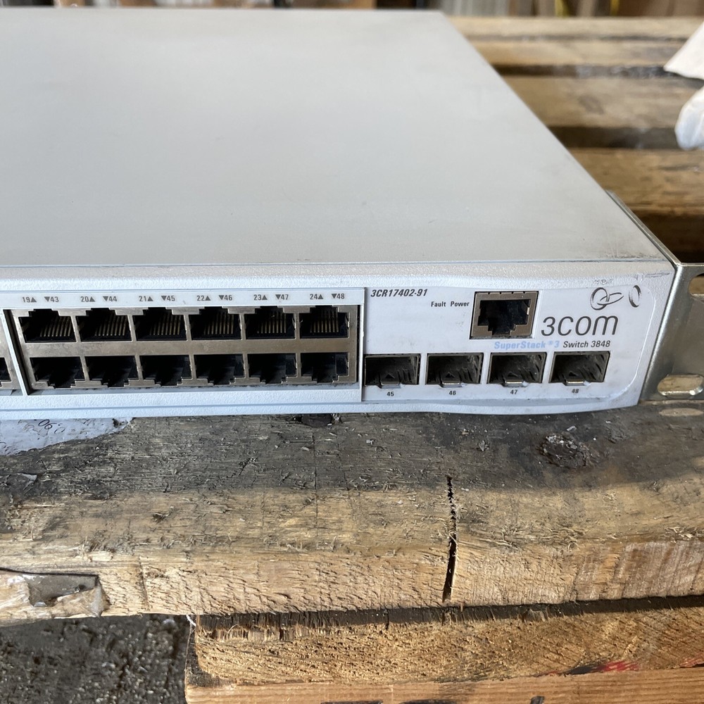 3COM SuperStack 3 Switch 3848 3CR17402-91 48 Port Ethernet Rack Mount Switch