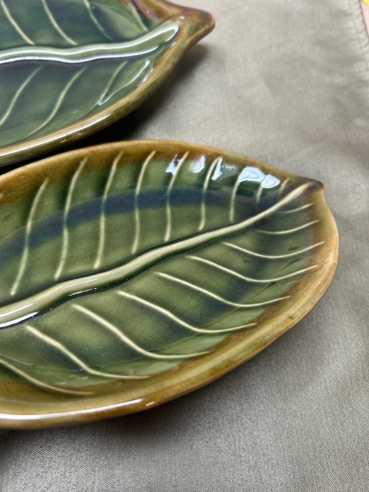 Pier ONE Leaf Stackable Trivets Set of Three, Pottery