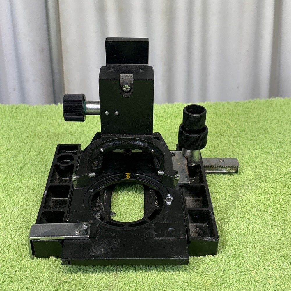 SPI Model No. 1862 Microscope XY stage with holder + condenser holder