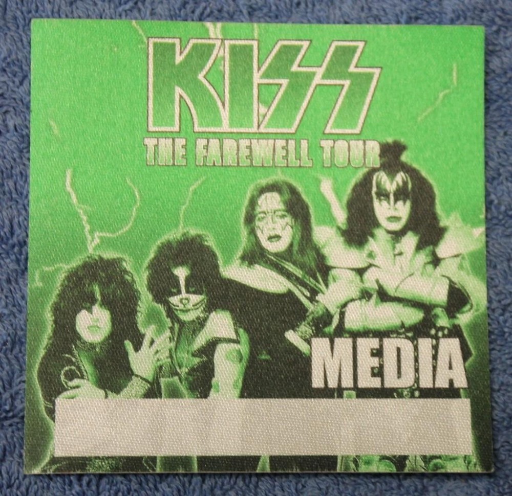 Vintage & Genuine KISS FAREWELL TOUR PERRI Satin Backstage Pass MEDIA GREEN