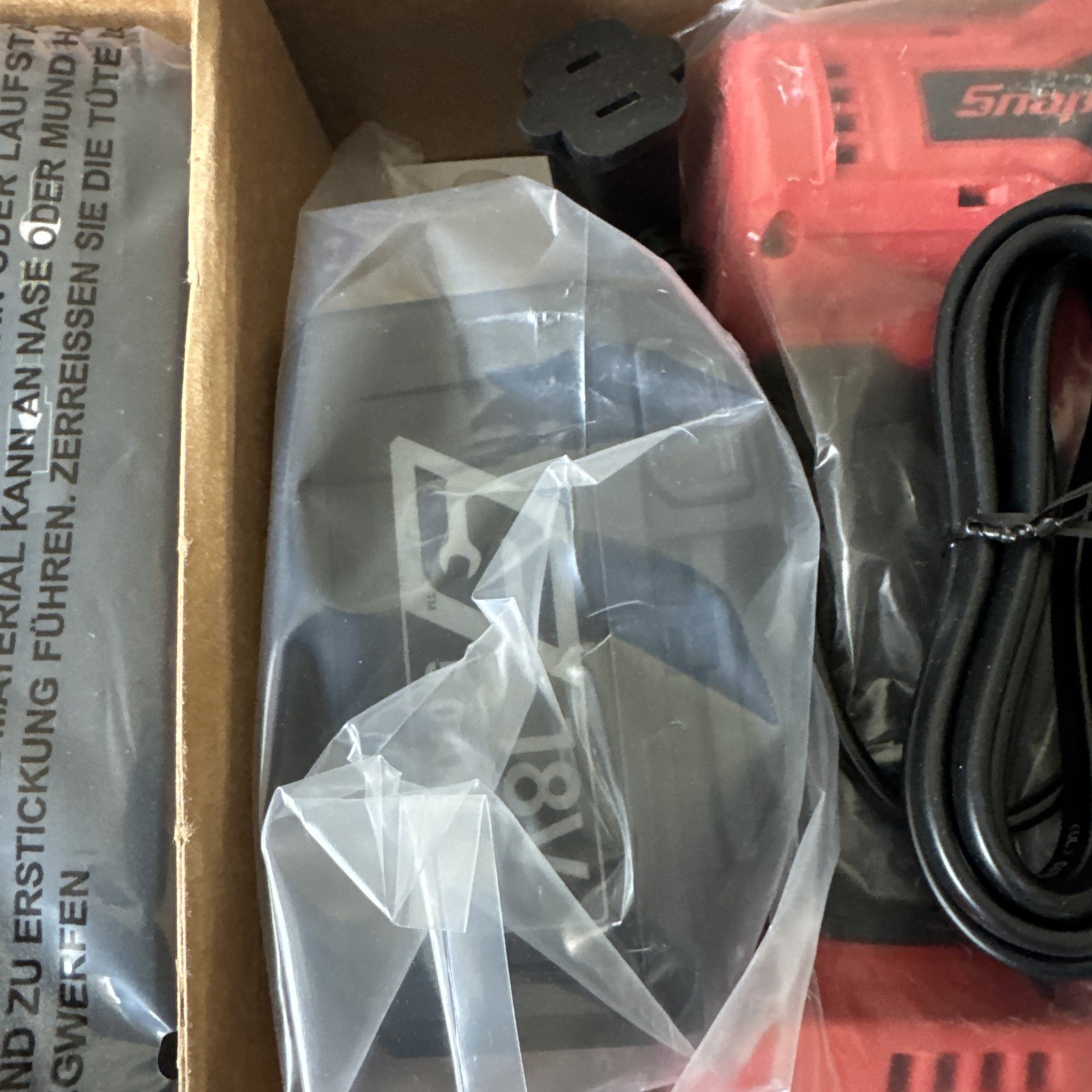 Snap On NEW 3/8 18V Stubby Monsterlithium Cordless Impact + Batteries CT9038K2