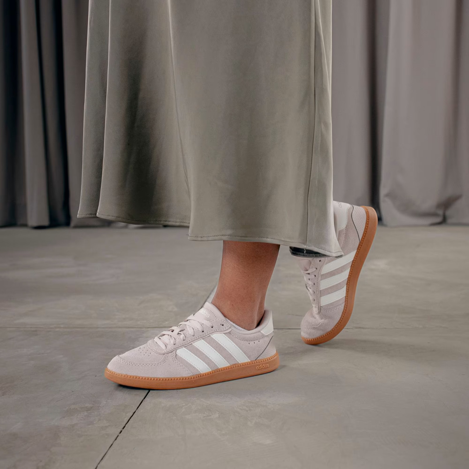 Adidas Women's Breaknet Sleek 'Putty Mauve' Shoes JQ8268