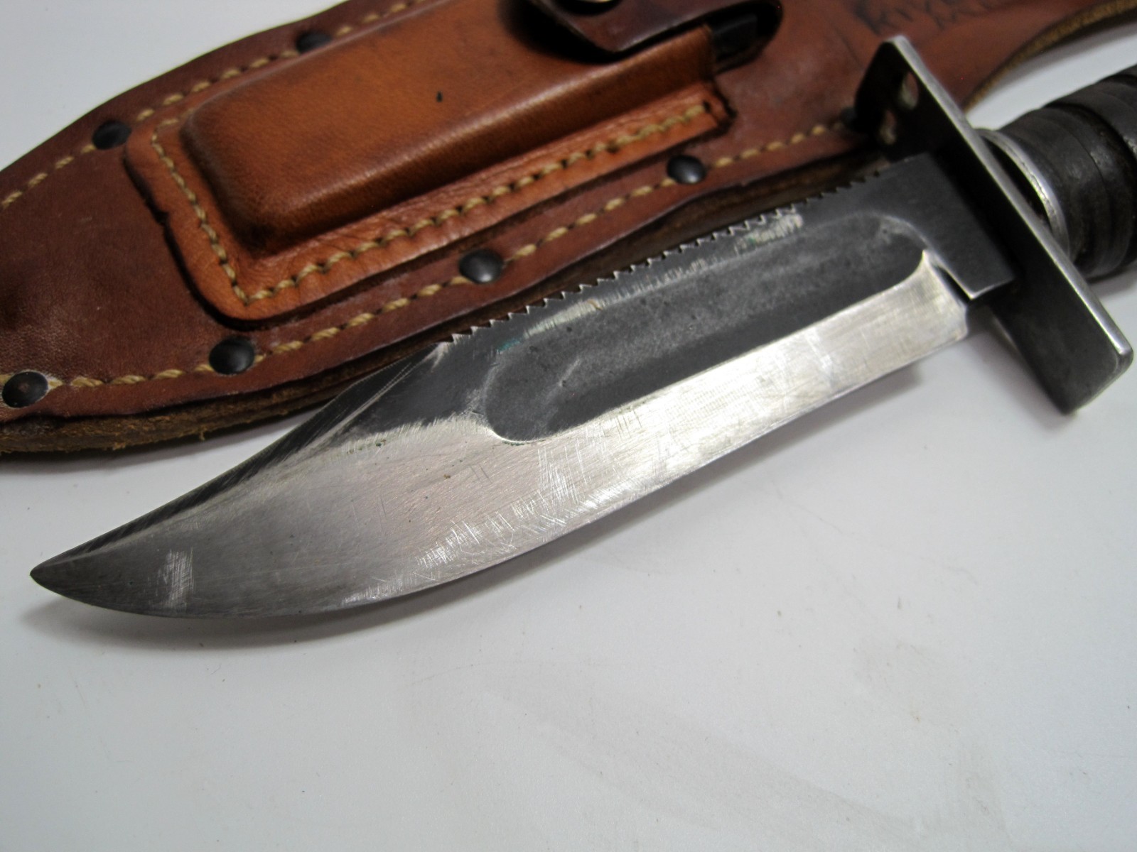 Vintage Pilot Survival Knife Camillus, NY W/Sheath