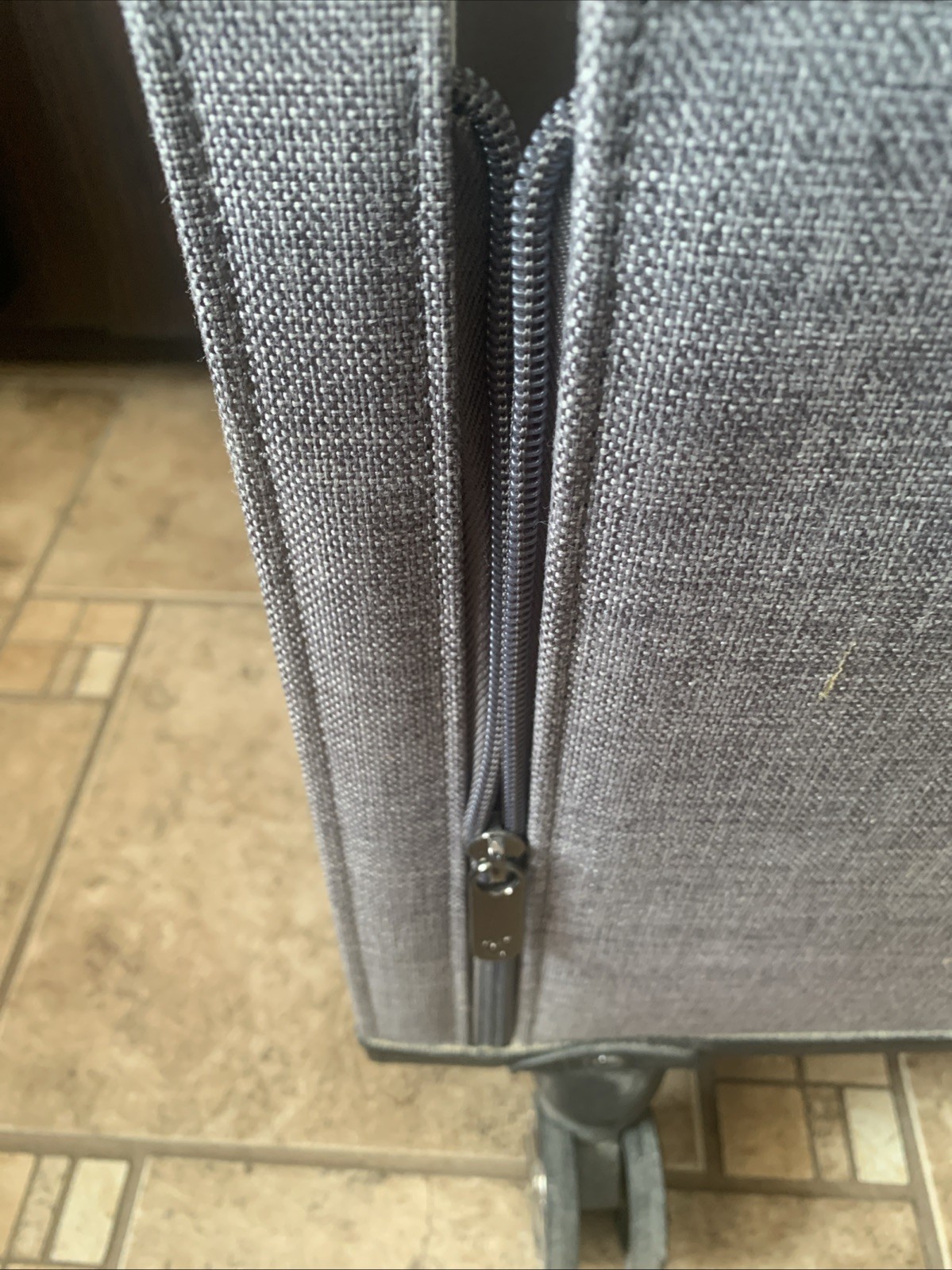 Cricut Craft Tote Travel Storage Handle Wheels Tweed Rolling Arts & Craft Case