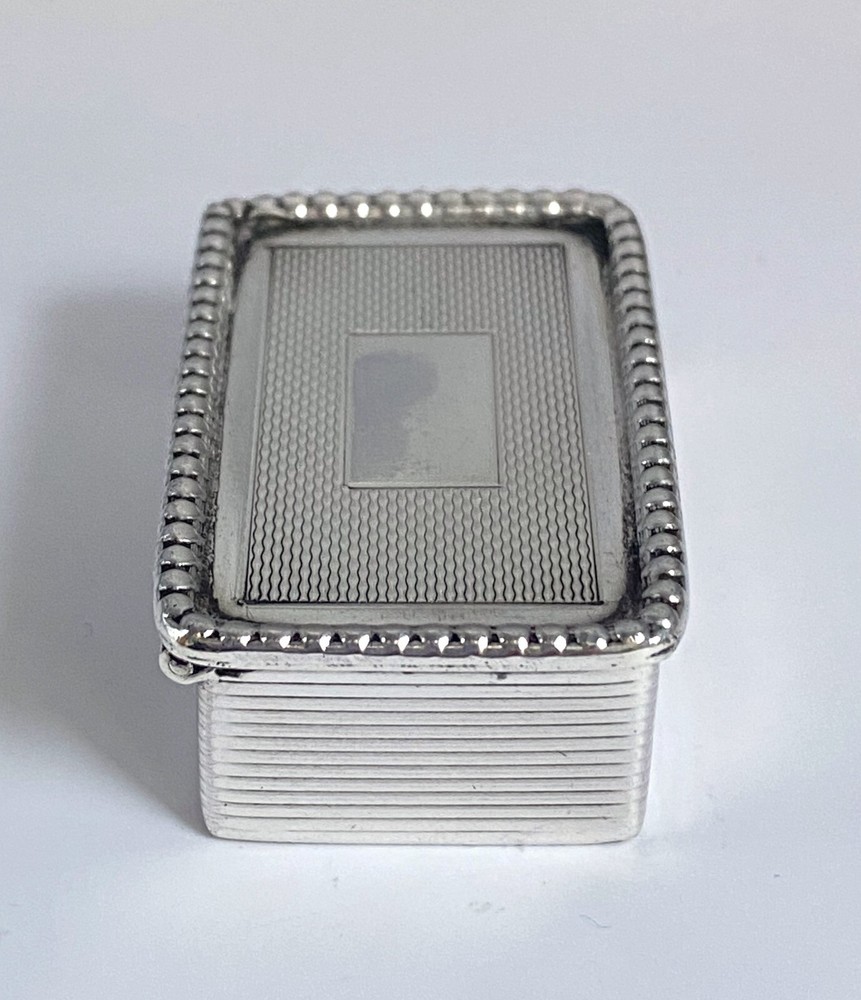 Vintage Heavy Solid Silver Pie Crust Engine Turned Pill Snuff Box Ribbed Sides