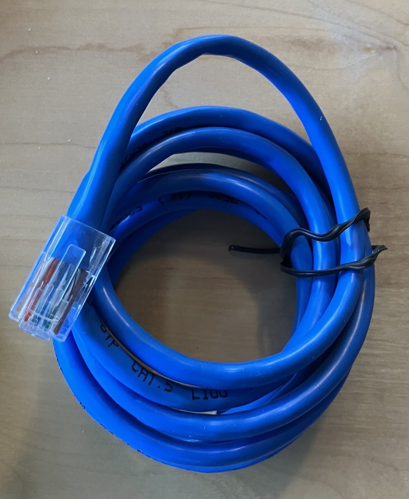 Cisco Linksys E1200 Wireless-N Router, Install CD, Cord, Ethernet Cable, used