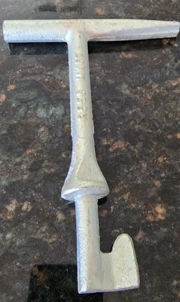 Jones Stephens 91233 Water Meter Box Key