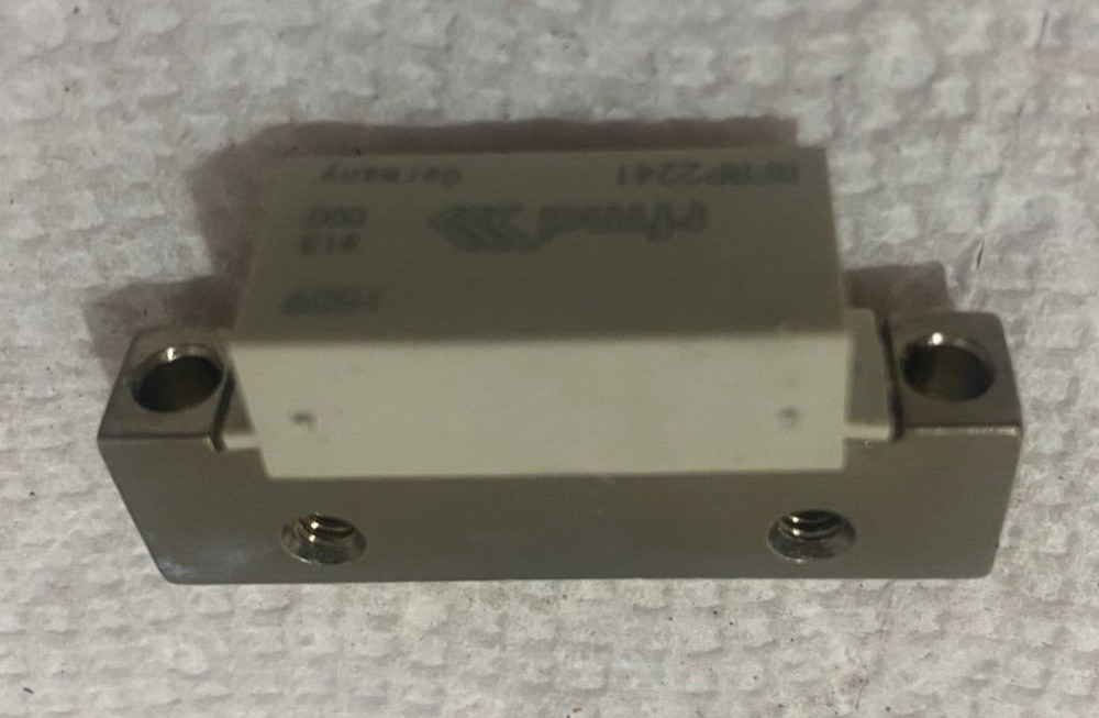 RFMD S10040230GT Linear amplifier