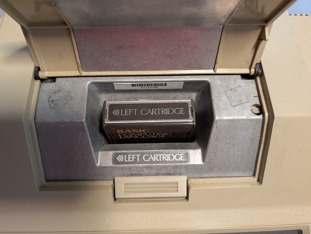 Atari 400 Home Computer - Tested working