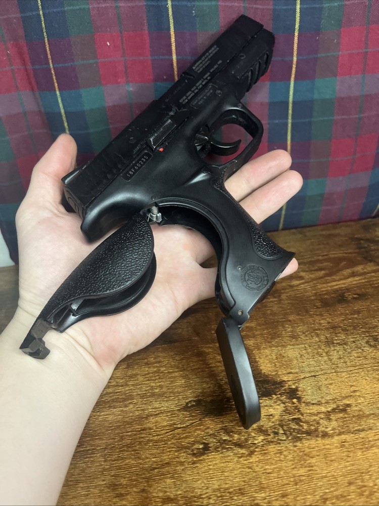 S&W M&P 45 CO2 (PELLET) - BLACK