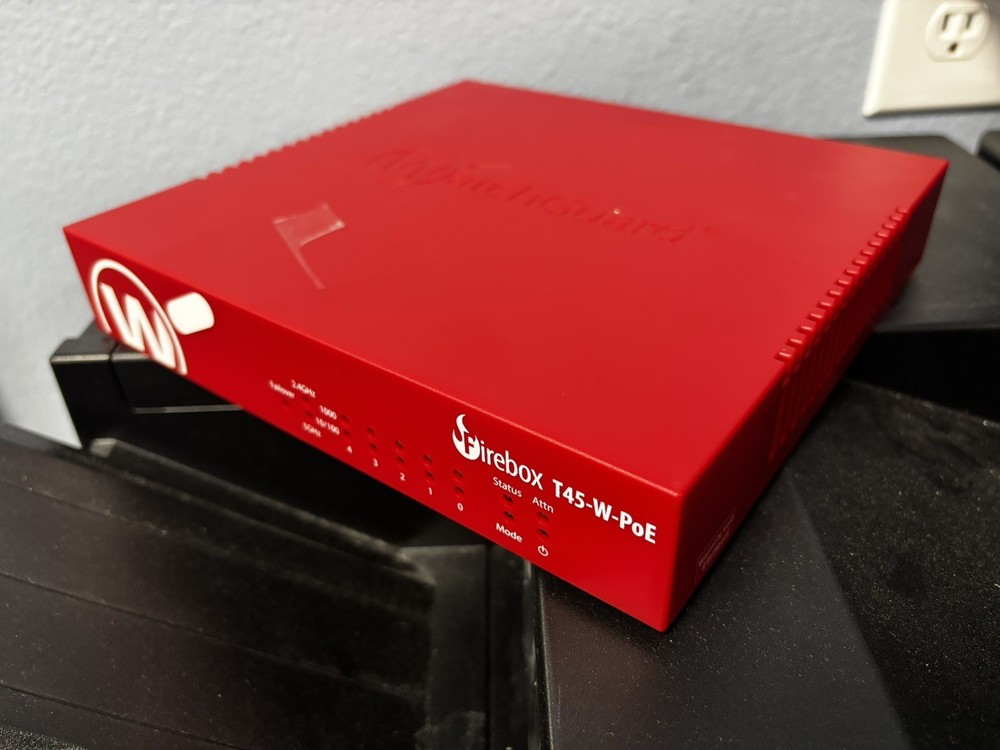 WatchGuard Firebox T45-W-PoE Network Security/Firewall