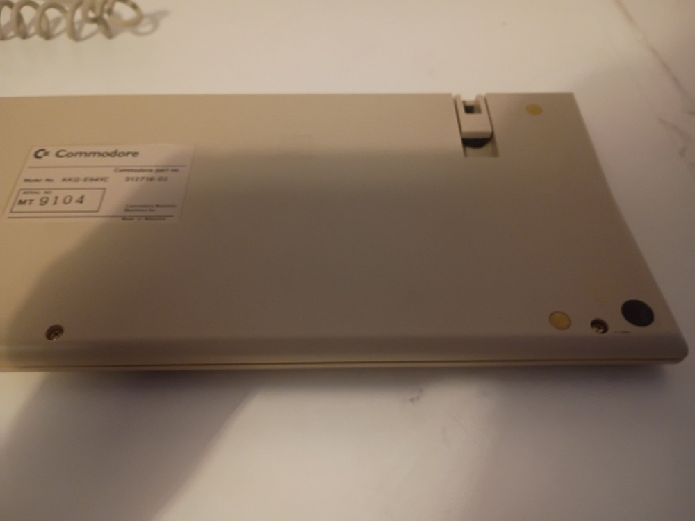 Commodore Amiga Computer Keyboard KKQ-E94YC -2000/3000 - Clean Untested