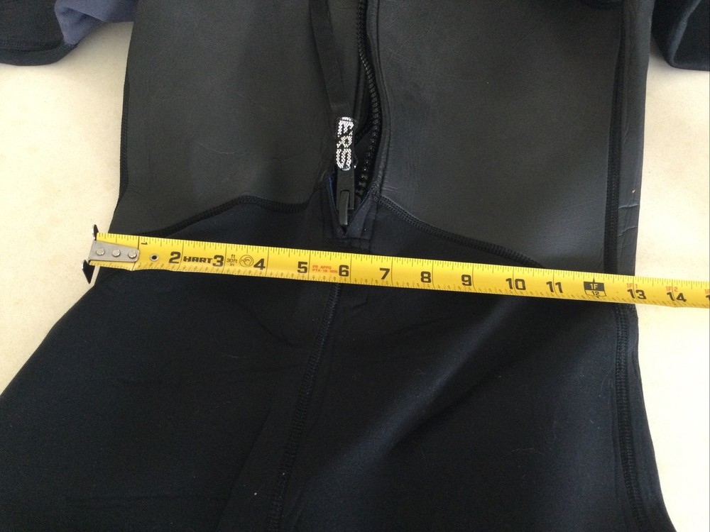 Henderson Wet Suit. 32mm Thickness. Black