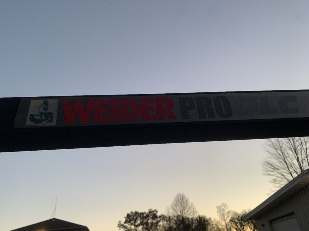 Squat Rack Power Bench Press Triceps Push Down Machine Muscle Chin Pull Up