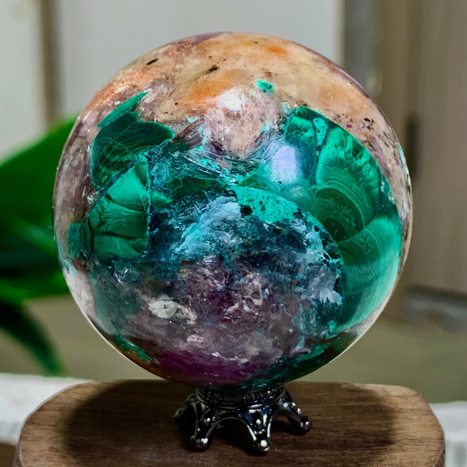 127G Newly discovered rare malachite purple mica symbiotic sphere restoration