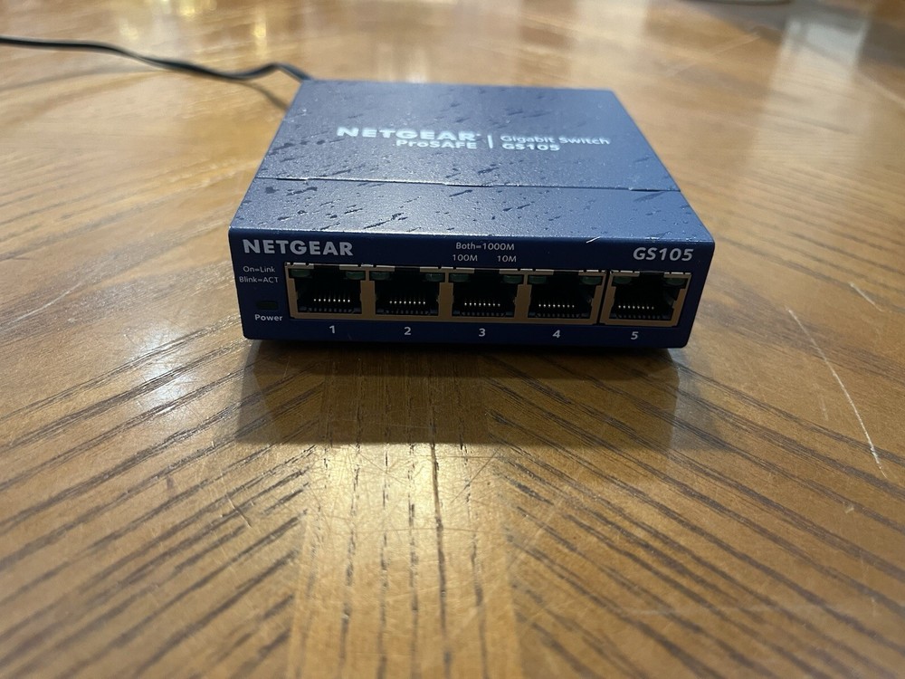 Netgear ProSafe 5 Port Gigabit Switch with Power Adapter