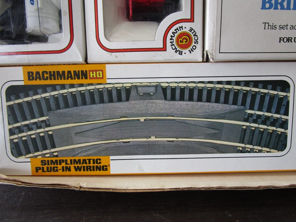 BACHMANN HO SCALE SANTE FE 307 TRAIN SET KIT