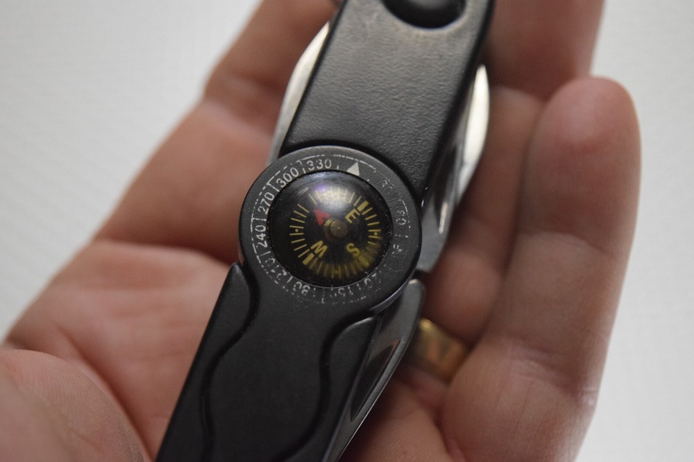 SIX FUNCTION MULTITOOL KNIFE CORKSCREW COMPASS SURVIAL POCKET TOOL CAMP HIKING