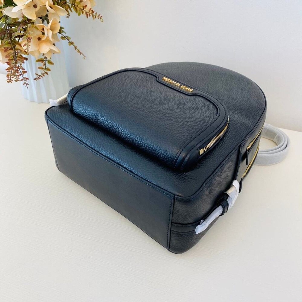 NWT Michael Kors Jaycee Medium Zip Pocket Backpack Black new