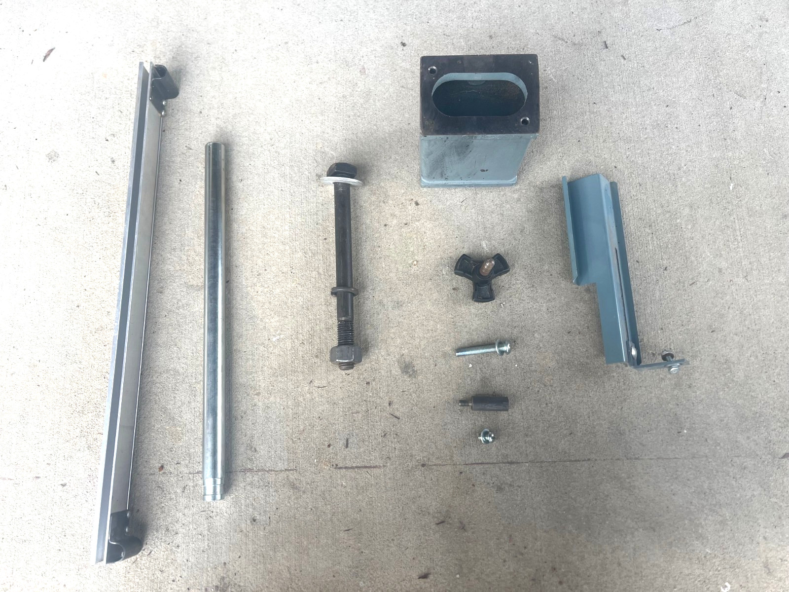 Delta Rockwell 14" Band Saw 6" Riser Block Height Extension Kit -- Round Post