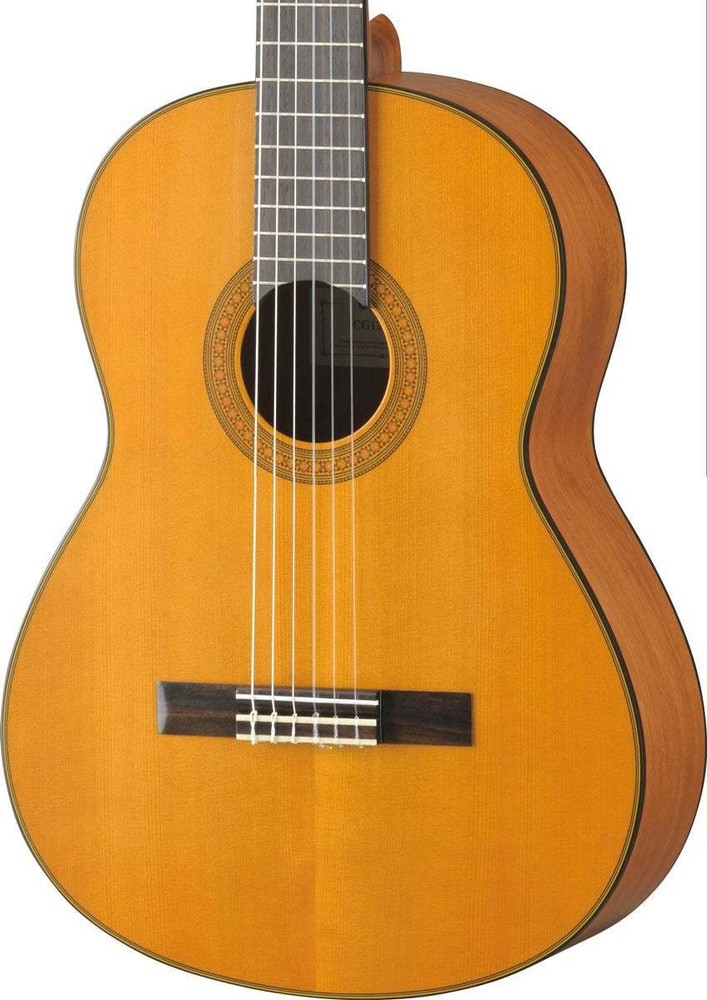 Yamaha CG122MC Classical Guitar with Nylon Strings Ceder Top Soft Case Included