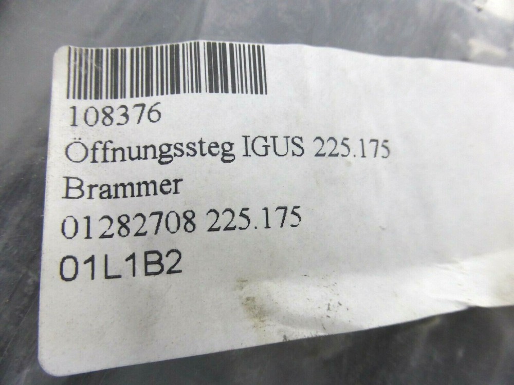 Igus 225.175 151 Pieces