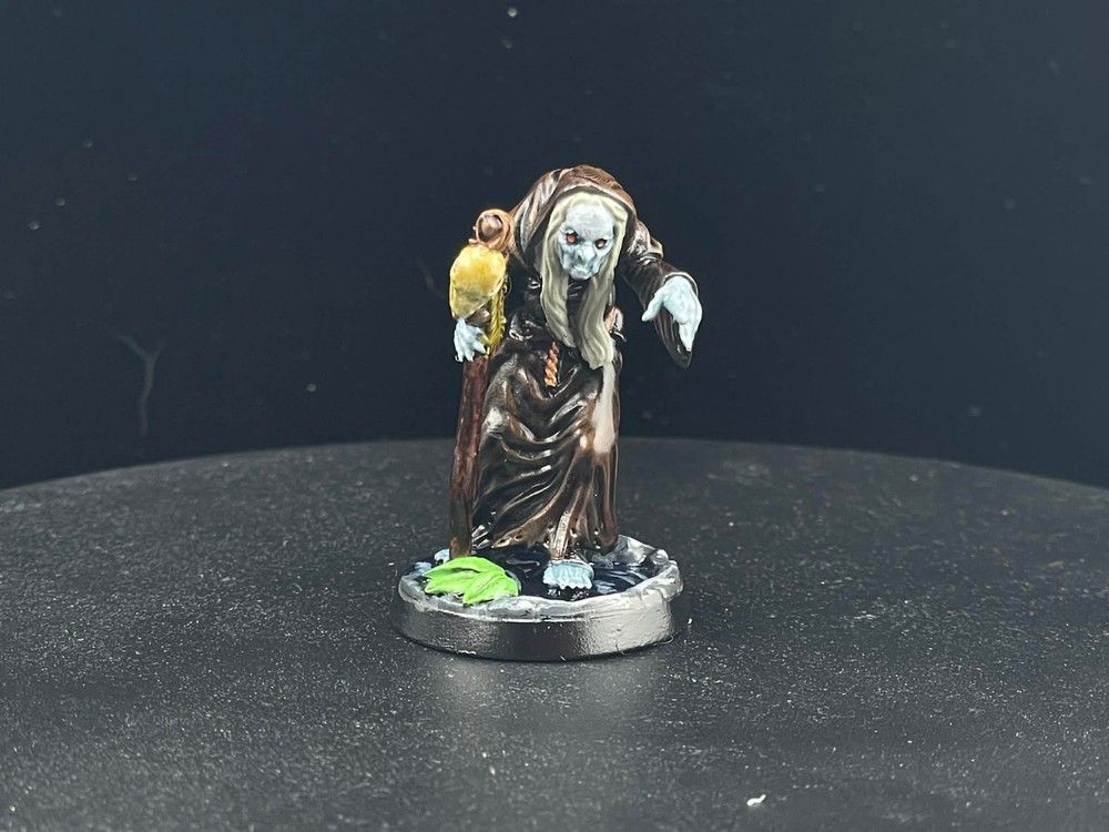 Female Hag / Witch - Handpainted - 28-32mm Scale