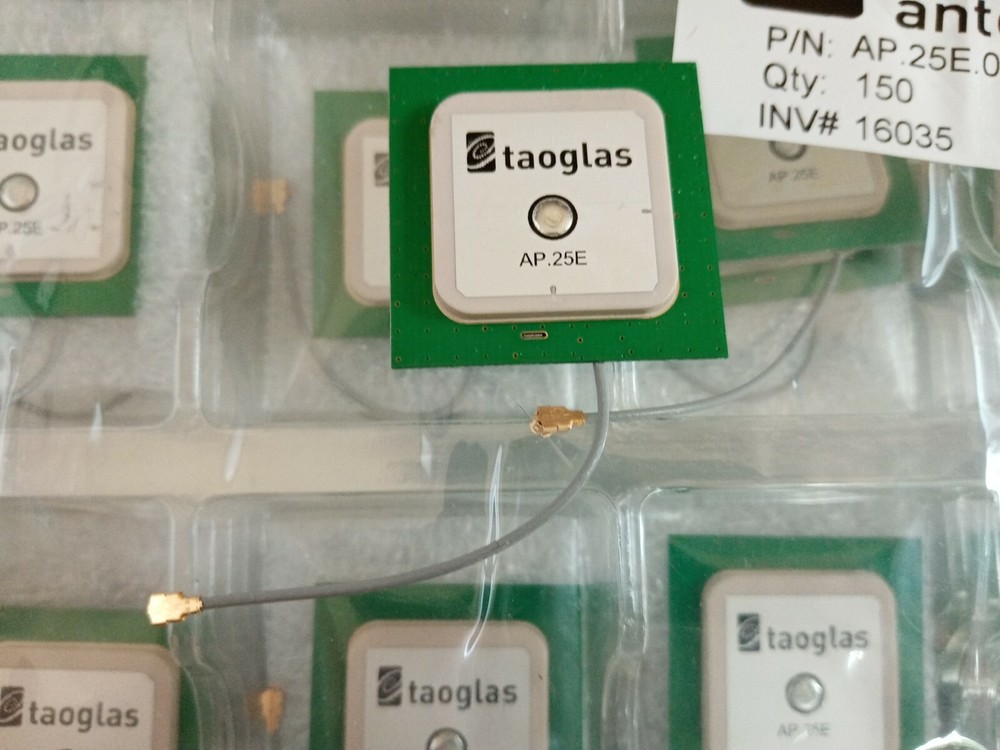 Taoglas Antenna Module AP.25E.07.0054A with front-end Saw Filter