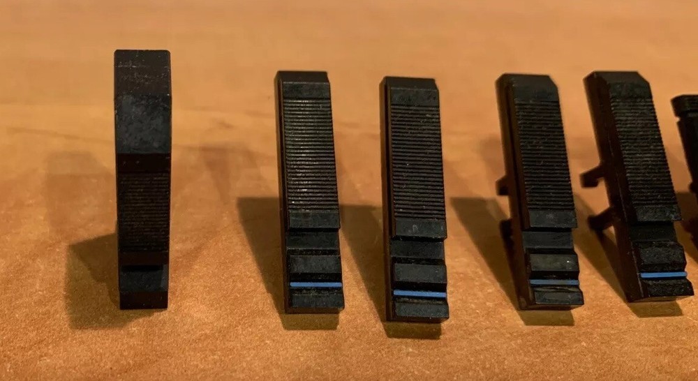 Magnavox D8120 Boombox Replacement Parts Knobs