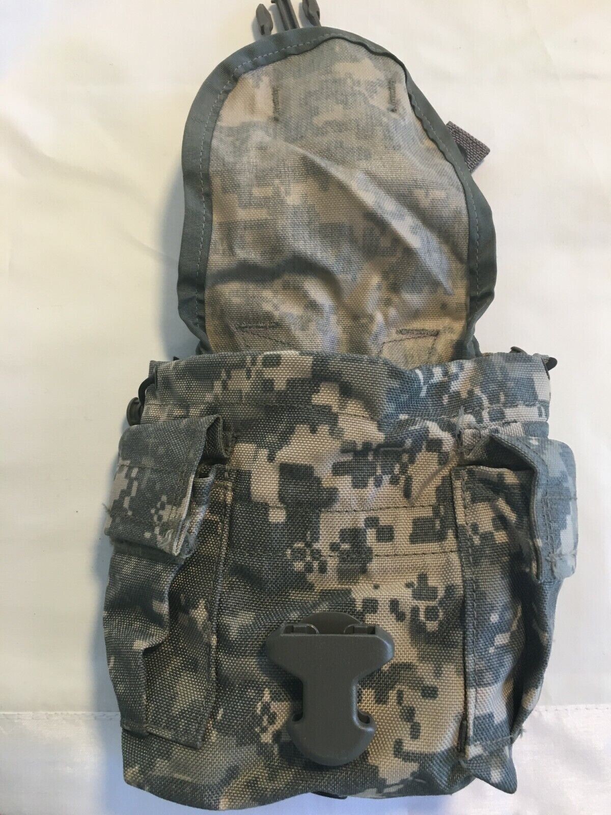 Canteen Cover Pouch Molle ACU NSN 8465-01-525-0585 USGI EXCELLENT CONDITION