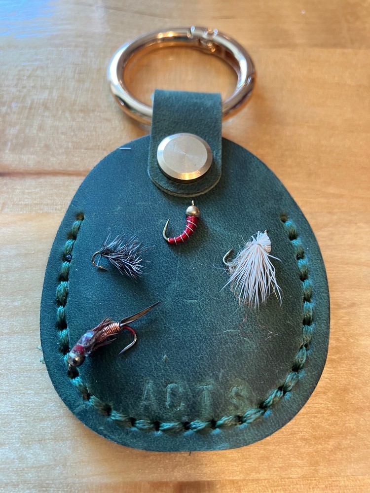 Magnetic Spent Fly Holder