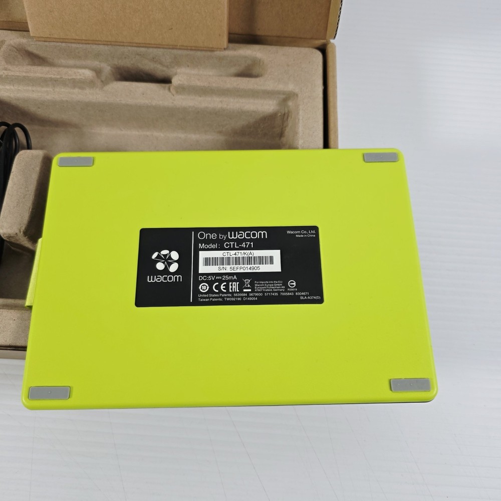 One by Wacom CTL-471 Creative Graphics Drawing Tablet w/ Pen - Tested